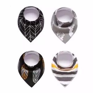 Dog Bandanas, 4 Bandanas/Set